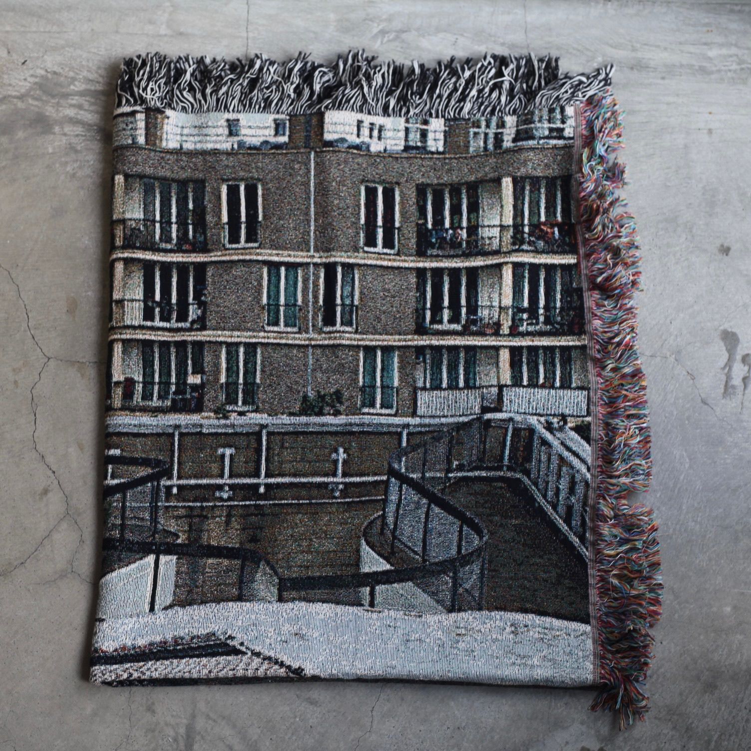 【残り一点】Niemeyer Rooftop Building Blanket