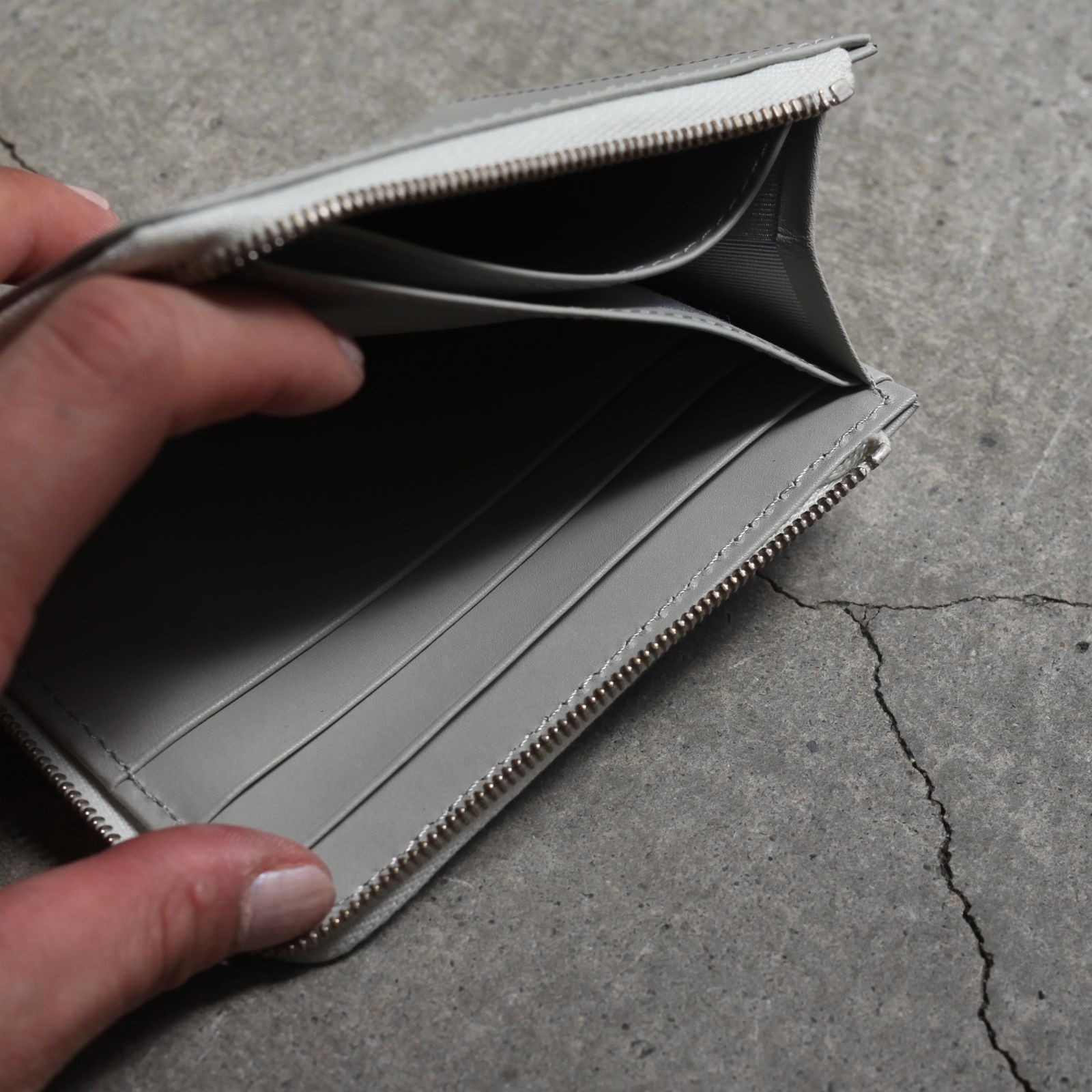 【残り一点】L Zip Purse(KIP)