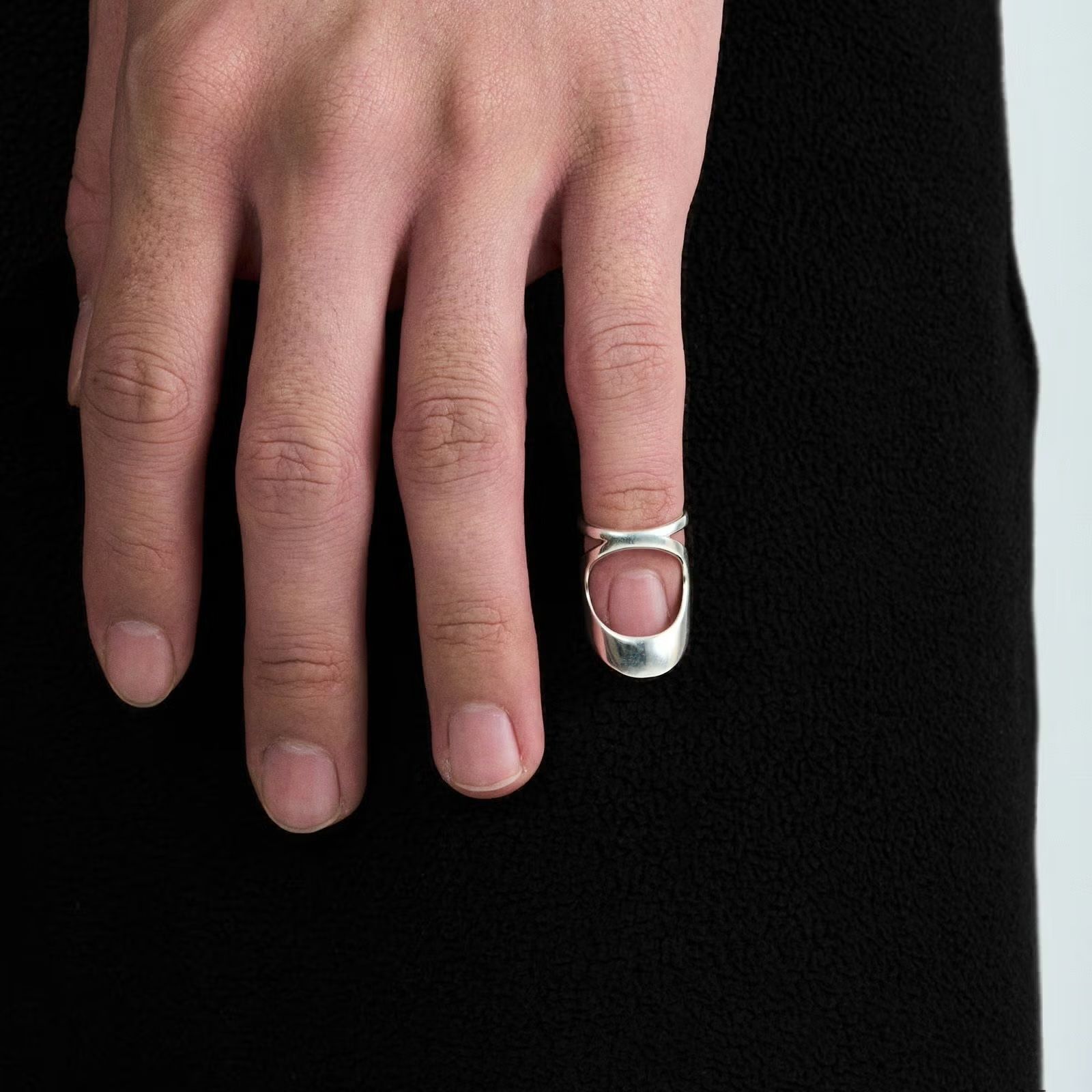 【お取り寄せ注文可能】Fingertip Ring