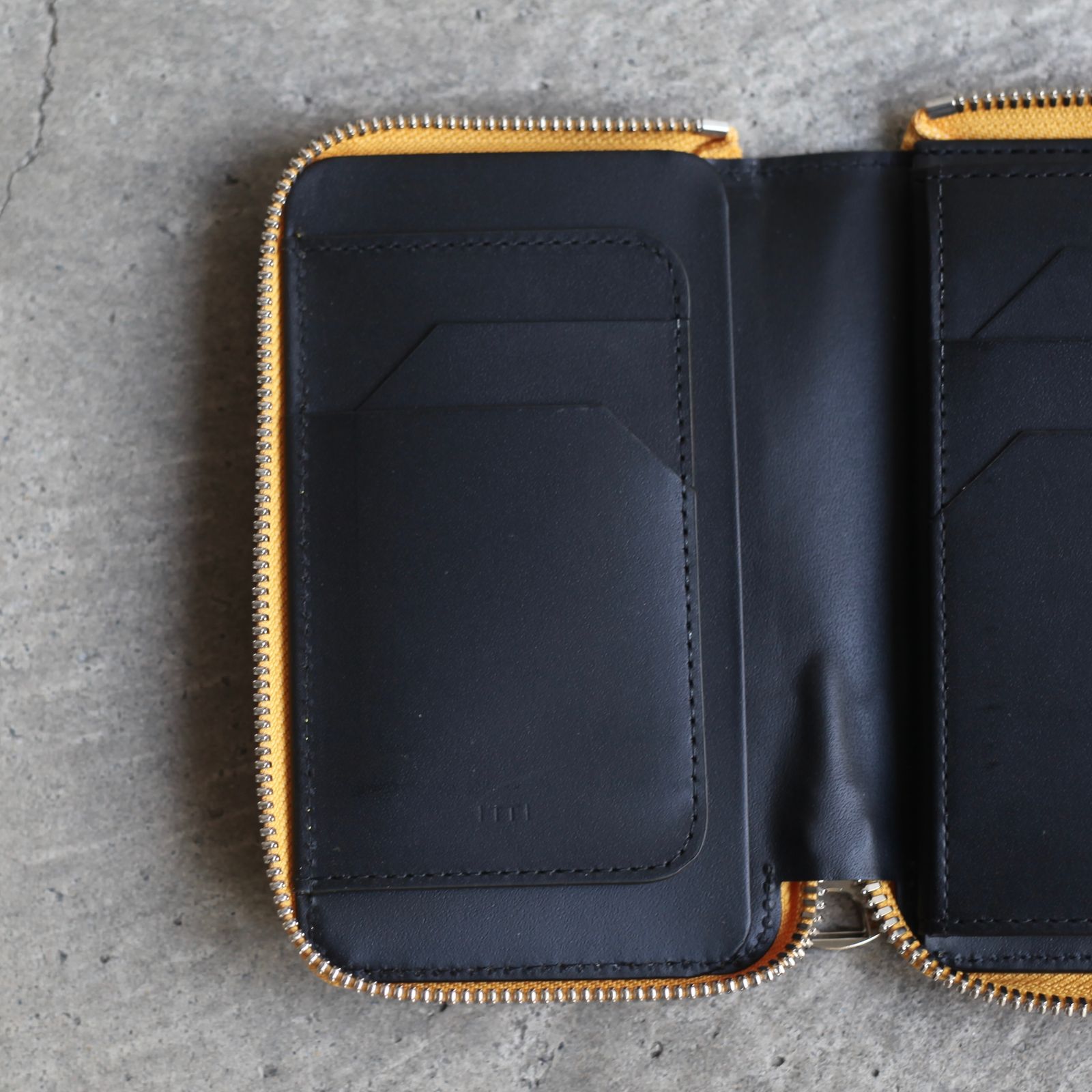 【残りわずか】Cristy Smart Mid WLT.5(BRIDLE)