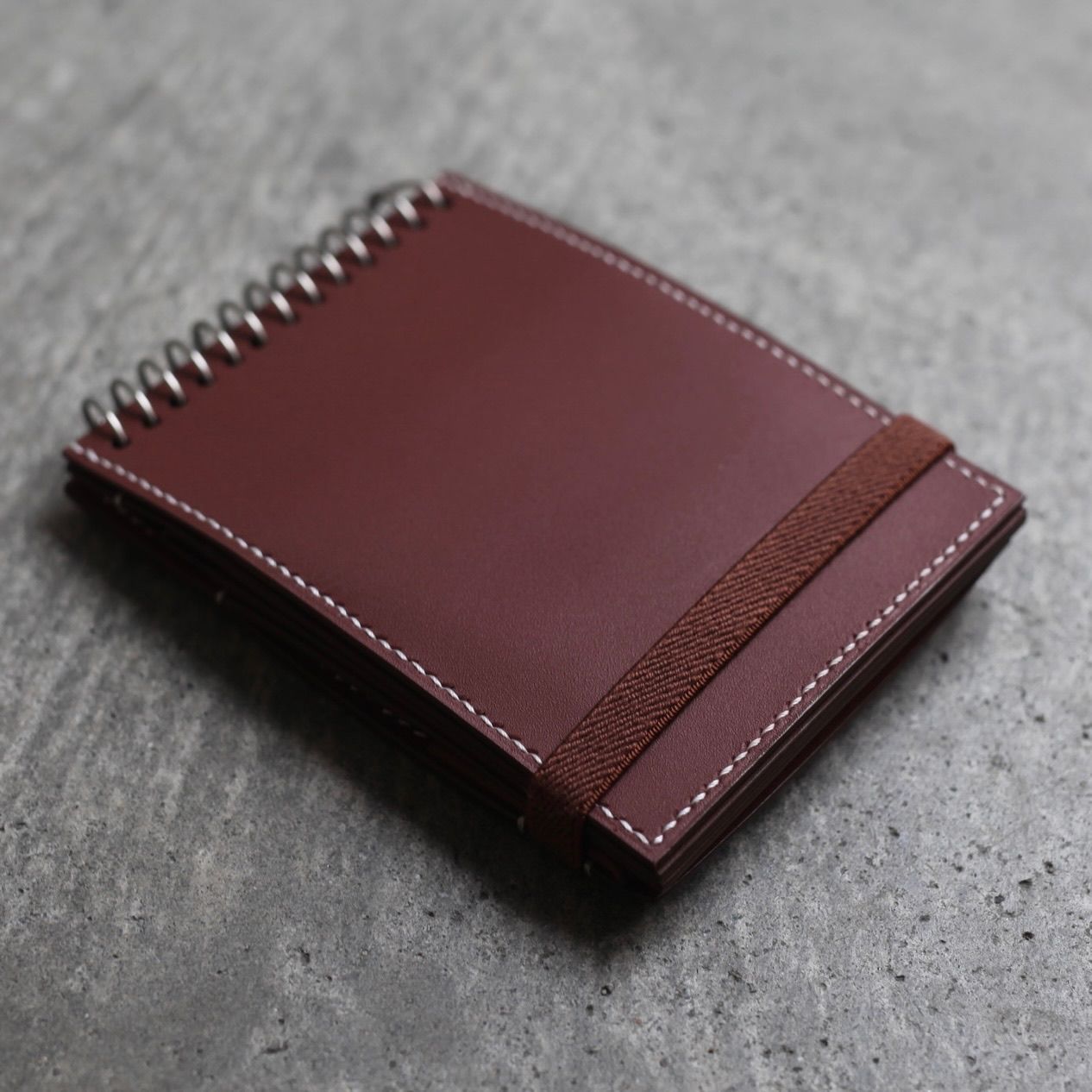 【残り一点】Coil Spring Wallet(MEMO_COW)