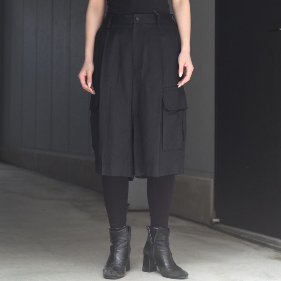 【残りわずか】Silk Cupro Cargo Short Trousers