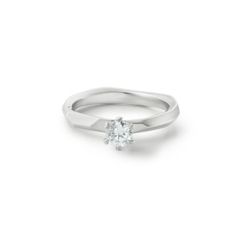 【お取り寄せ注文可能】Quon Round Ring(PLATINUM950)