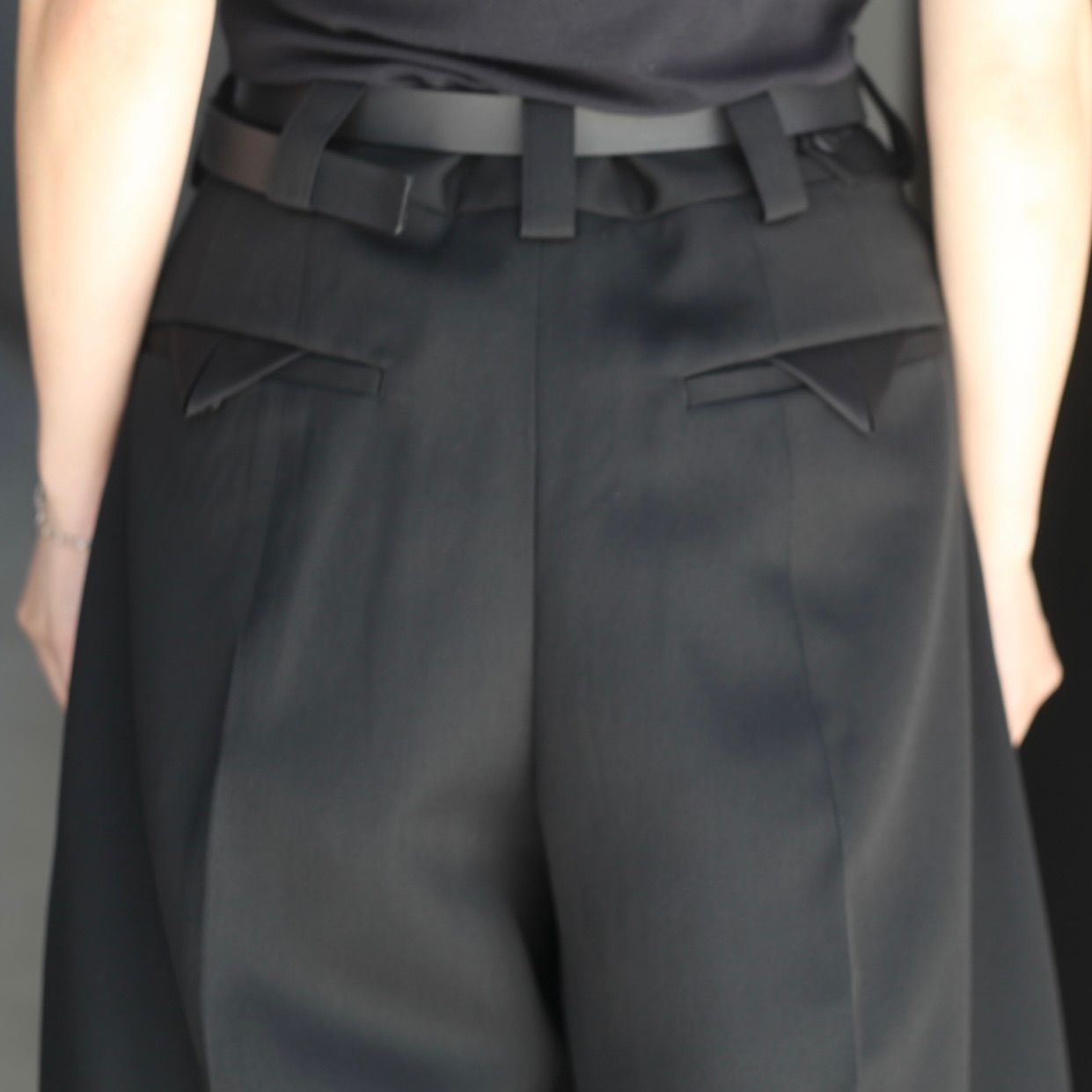 【残り一点】Extra Volumed Tapered Pants