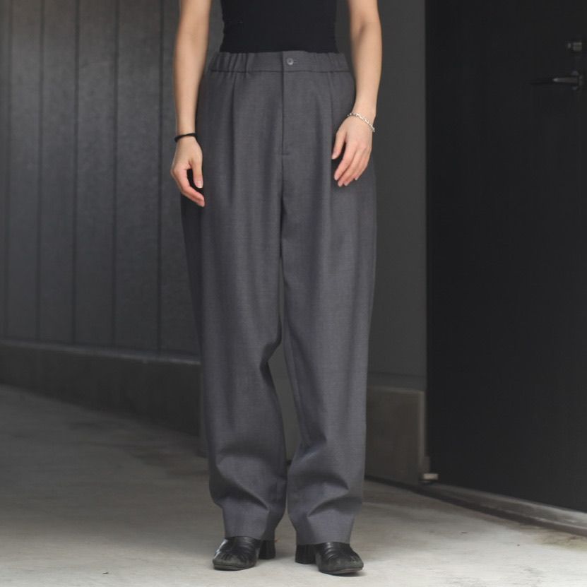 ATON WOOL TROPICAL TAPERED EASY PANTS - スラックス