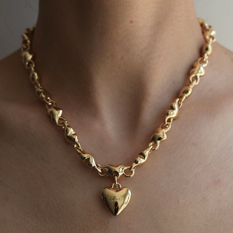 【残りわずか】Heart Dropped Chain Necklace(GOLD)