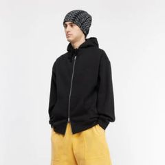 【残りわずか】Cursive Zip Hoodie