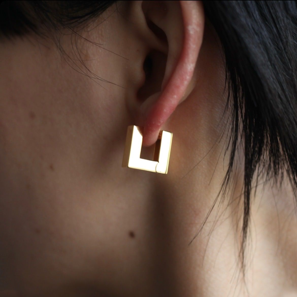 TOMWOOD - 【残り一点】Square Hoops Small(GOLD) | ACRMTSM ONLINE STORE