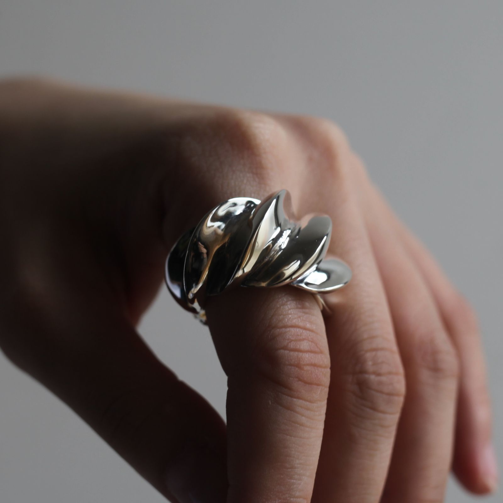 NATURAL INSTINCT - 【お取り寄せ注文可能】Twist Angle Ring(SILVER ...