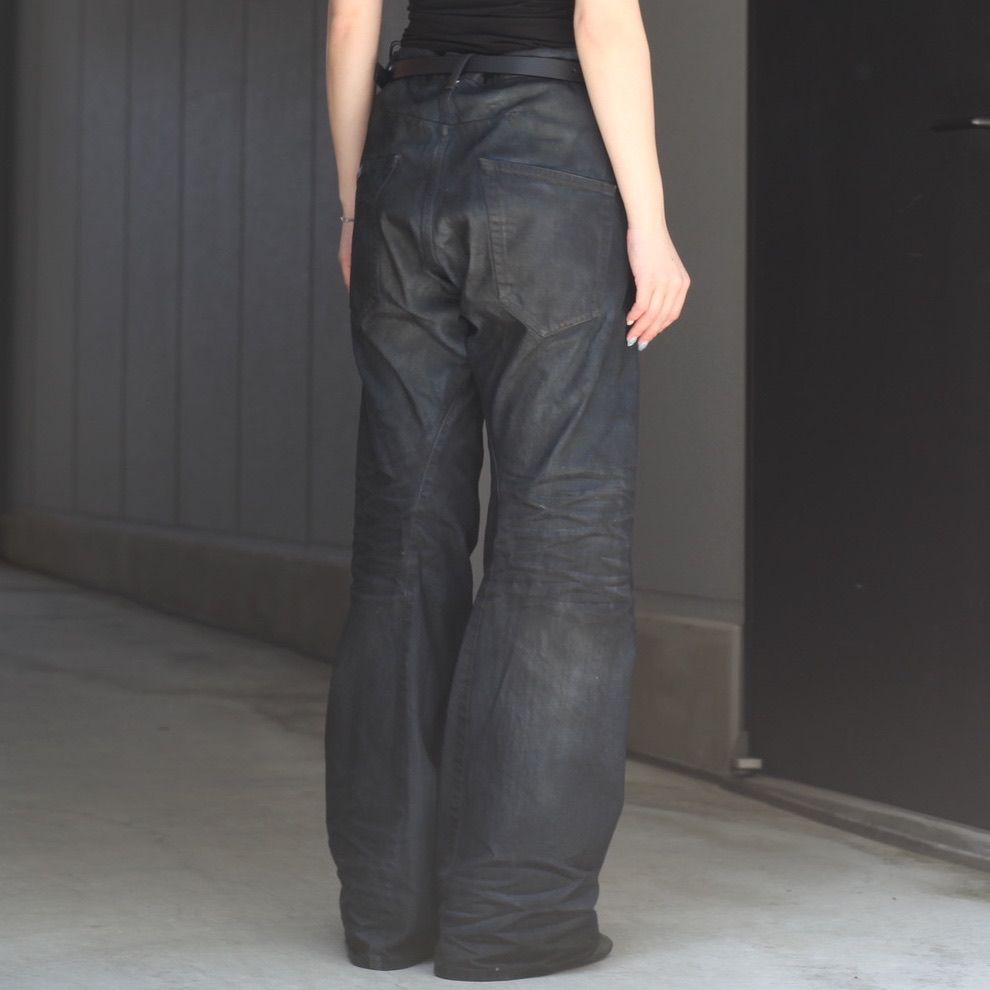 【残りわずか】3D Twisted Jeans