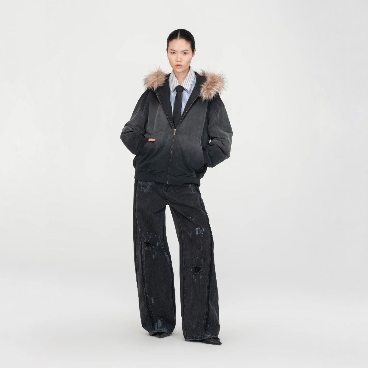 【残り一点】Grey Washed Faux Fur-Trim Zip-Up Hoodie