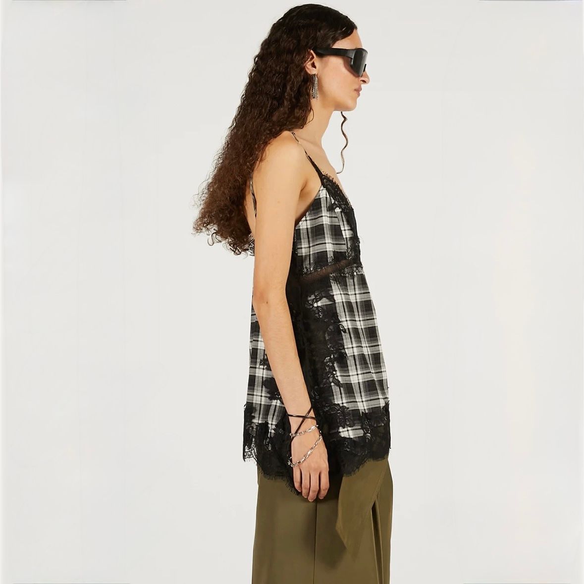 【残り一点】アシンメトリーレースキャミソール