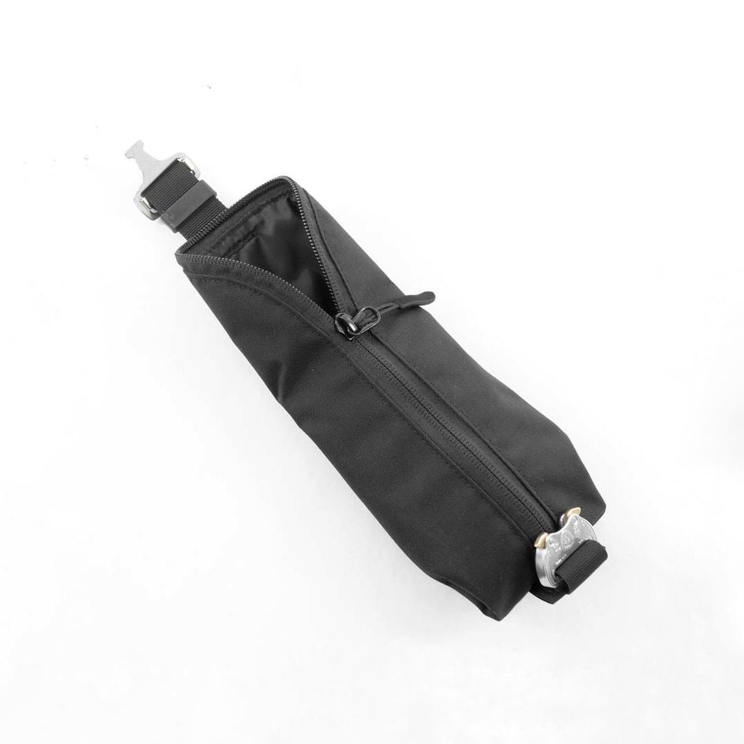 【残りわずか】Cable Pouch(BLACK×SILVER)