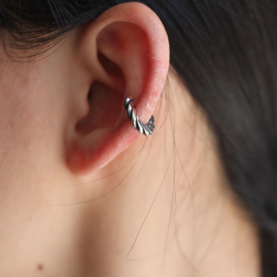 【お取り寄せ注文可能】Press Earcuff_SET 片耳用(SILVER）