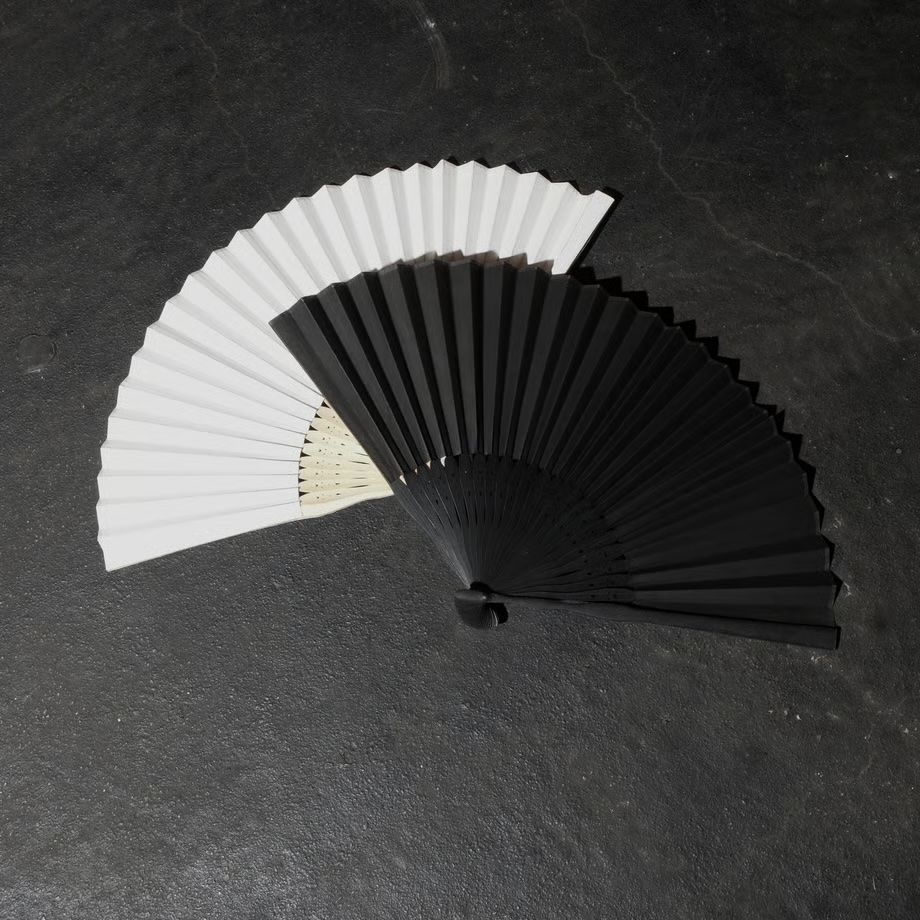 【お取り寄せ注文可能】Leather Sensu(WHITE)