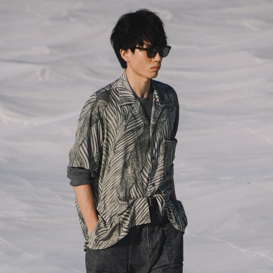 【残り一点】Leaf Pattern Printed Open Collar Shirt