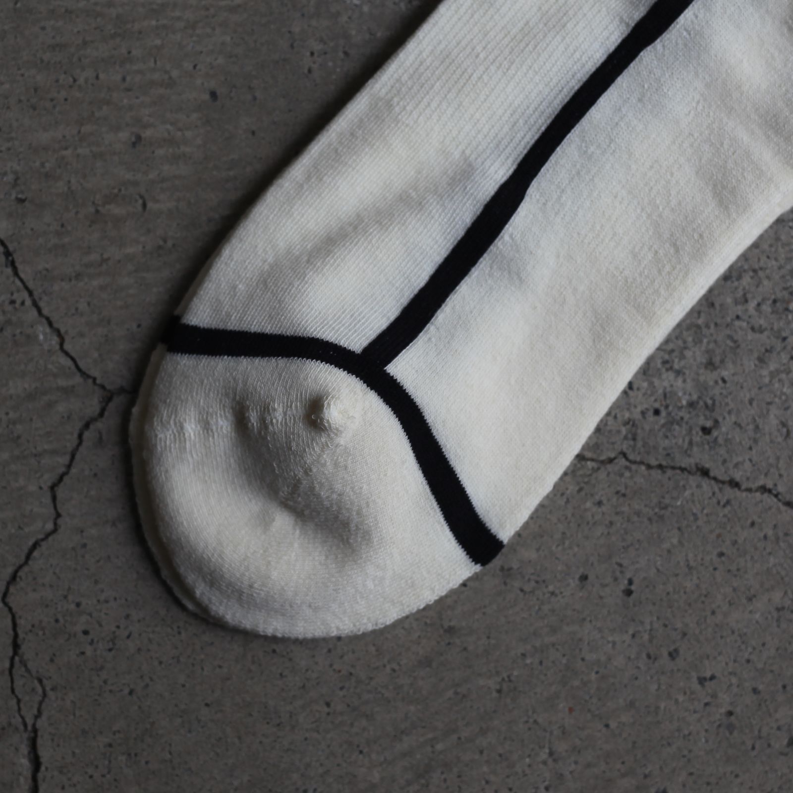 【残りわずか】Line Socks