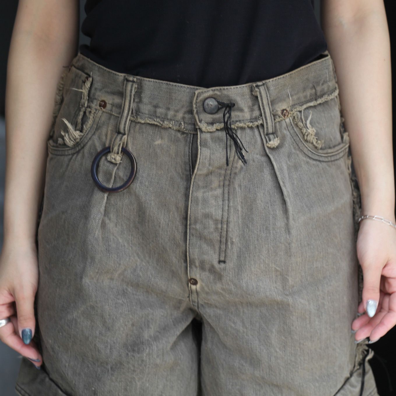 【残りわずか】Slash Seam Twist Cargo Jeans