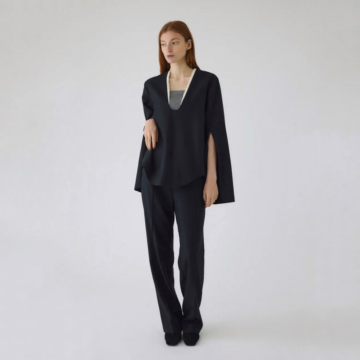 【残り一点】Wool Saxony U Curve Tops