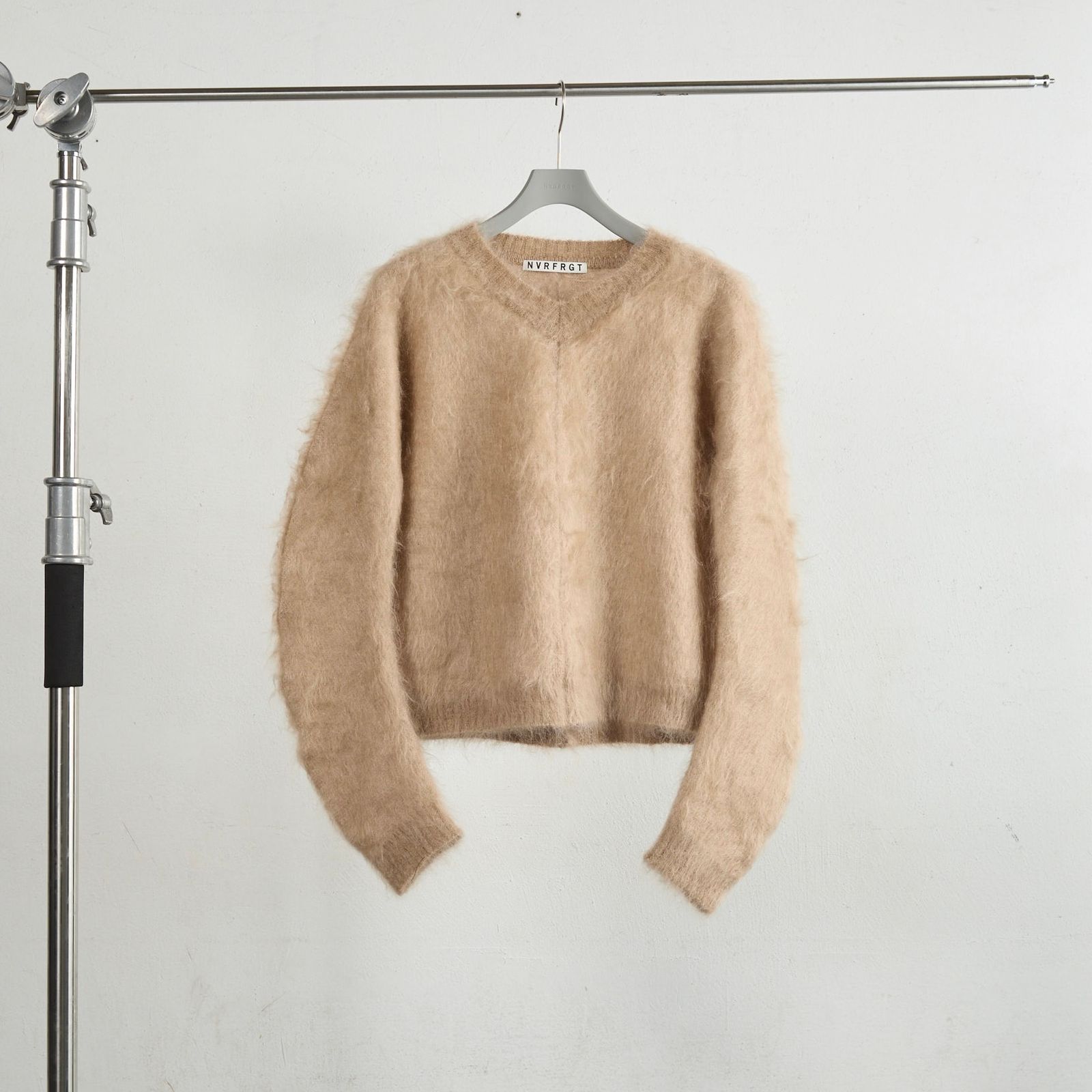 【残り一点】Brushed Mohair V-Neck Sweater