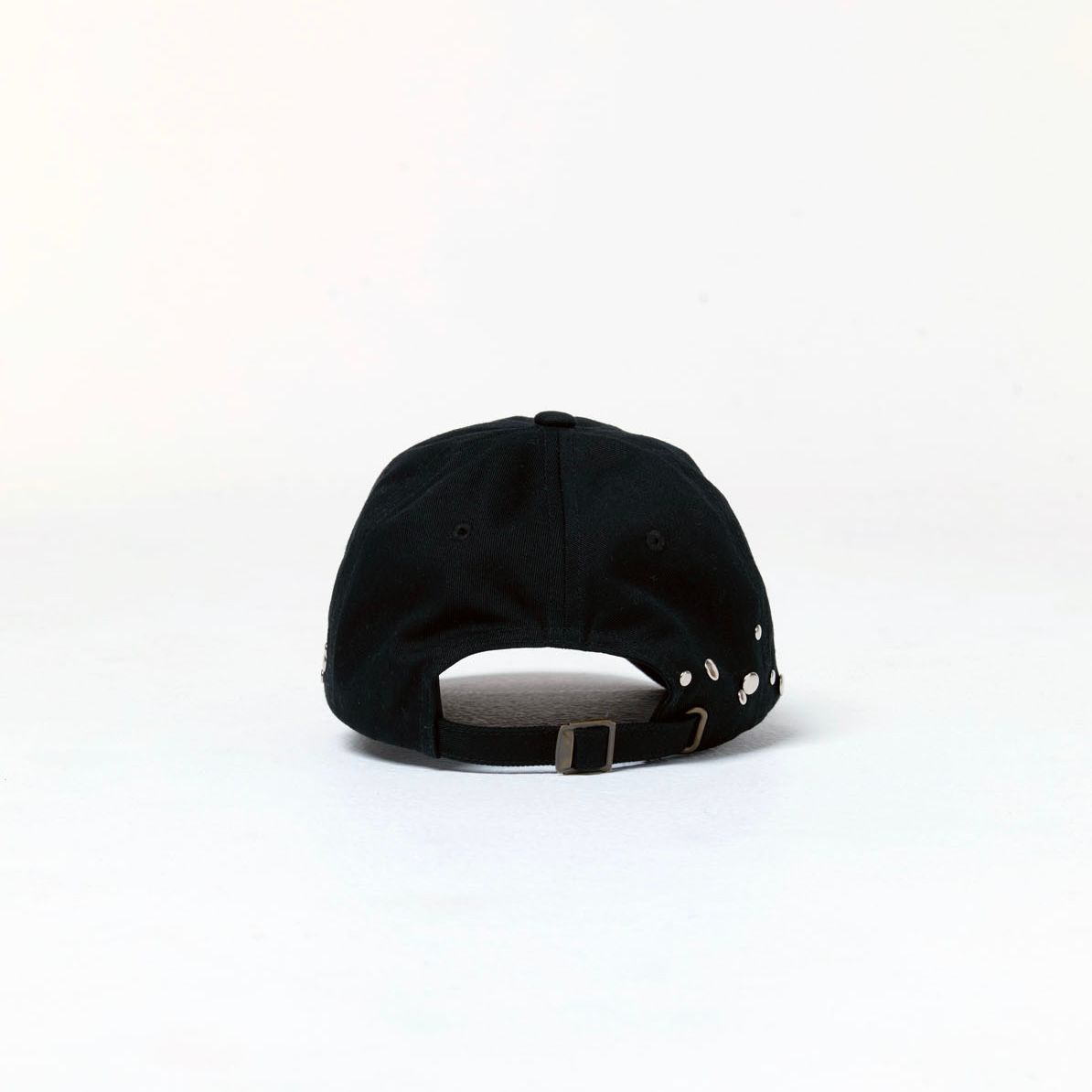 【残りわずか】Metal Logo Studs Cap