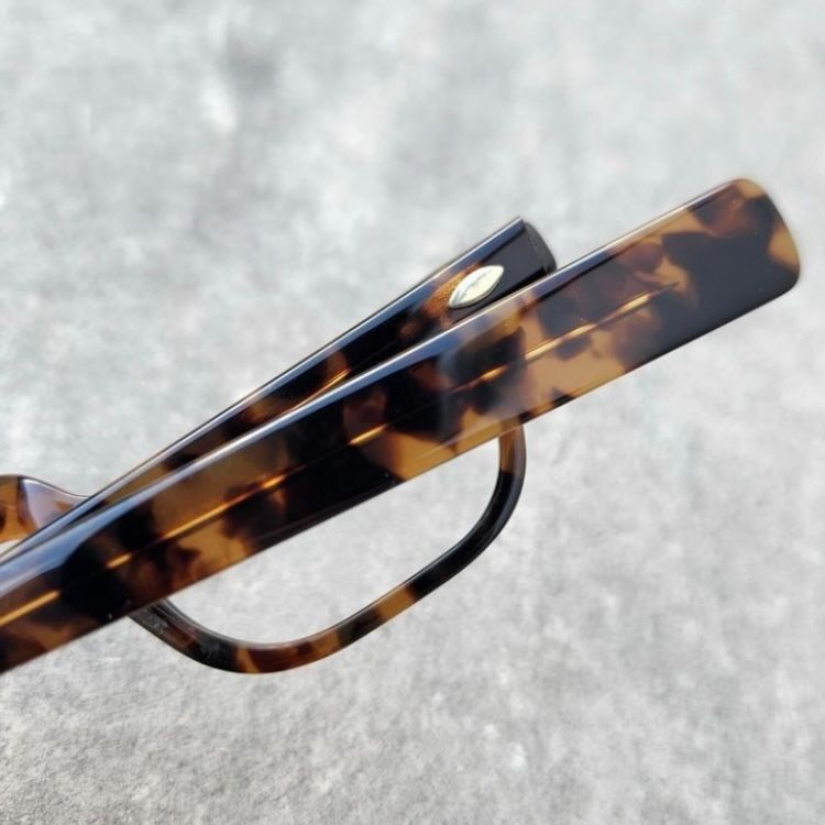 【お取り寄せ注文可能】Half Eye(カスタム商品)