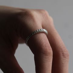 【残り一点】Ethnos Twist Ring