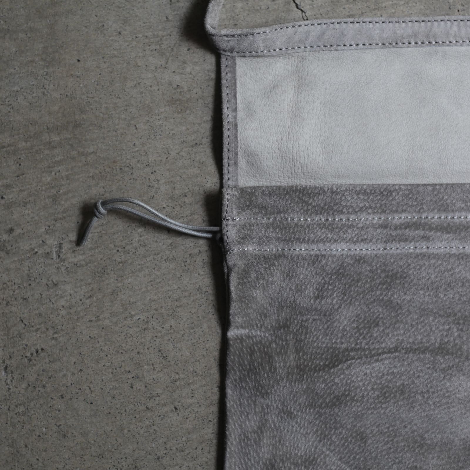 【残りわずか】Red Cross Bag Big(LIGHT GRAY)