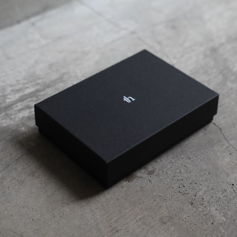【残り一点】Embossed Airpods / Key Case