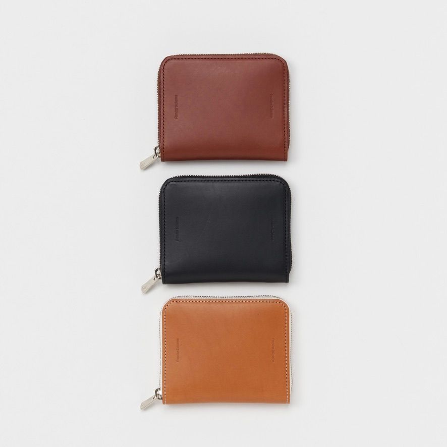 【再販売通知受付可能】Square Zip Purse(TAN)