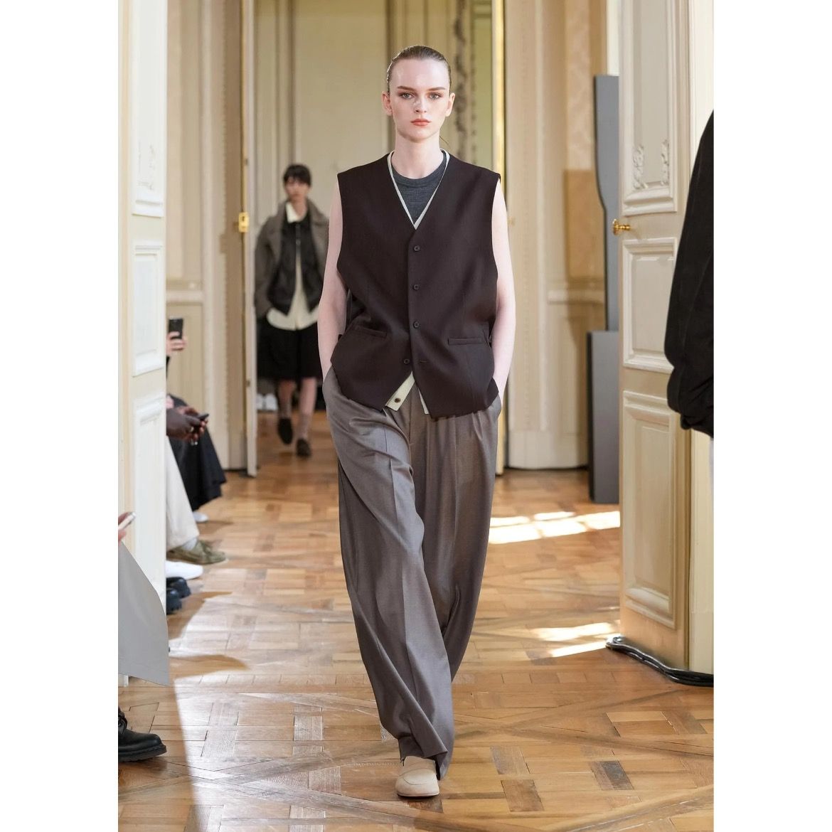 【再販売通知受付可能】Extra Fine Wool Long Wide Trousers