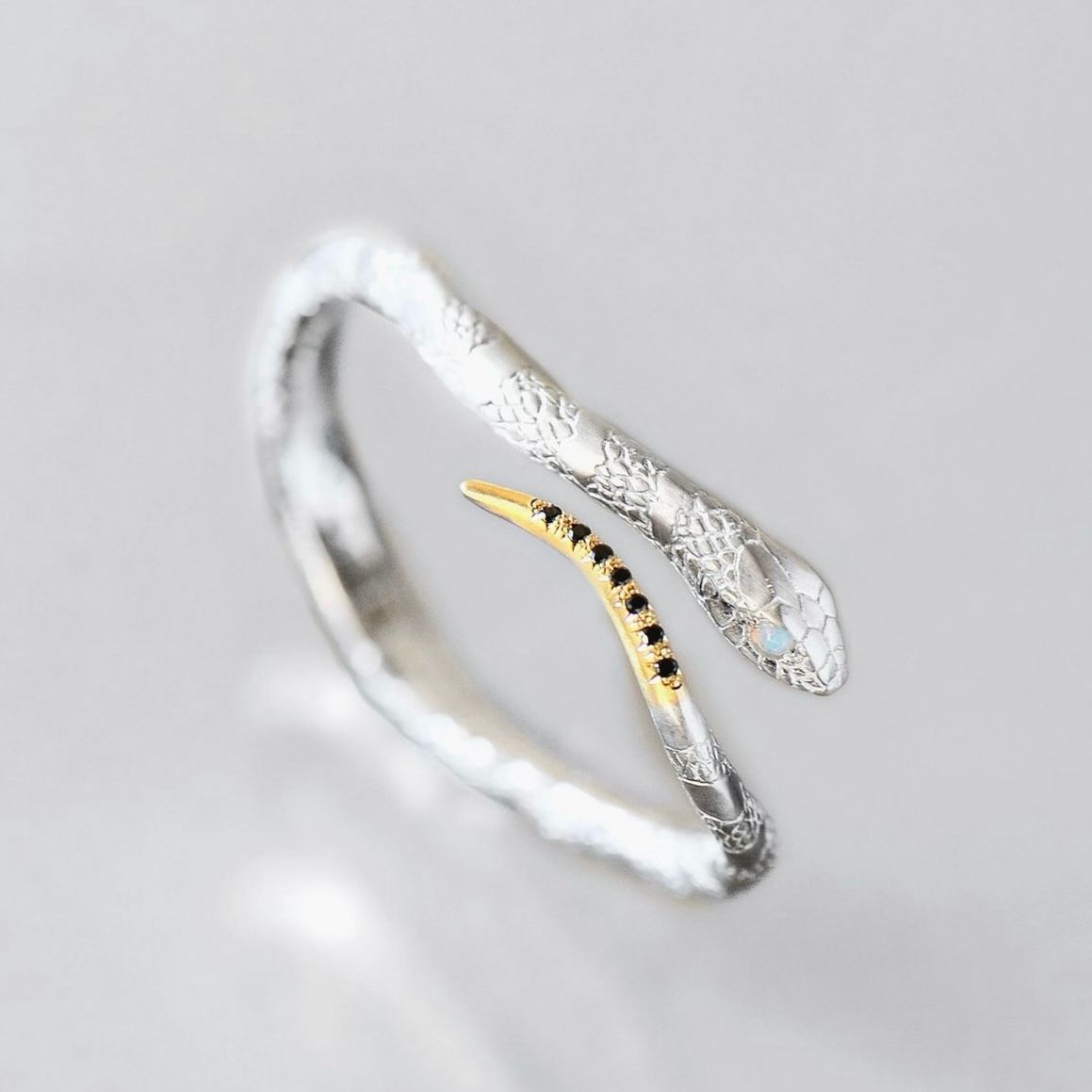 【お取り寄せ注文可能】蛇ダブルリング(SILVER×GOLD)