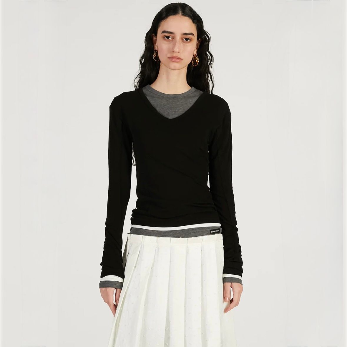 【残り一点】ダブルネックレイヤードトップ