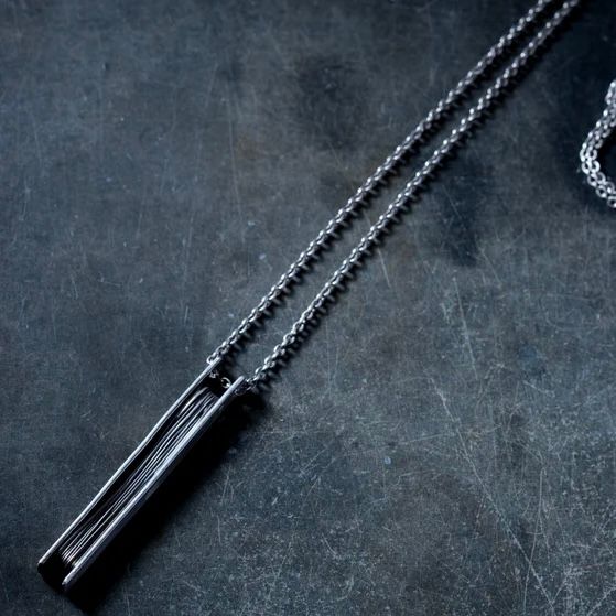 【お取り寄せ注文可能】Rectangle Spool Wired Necklace