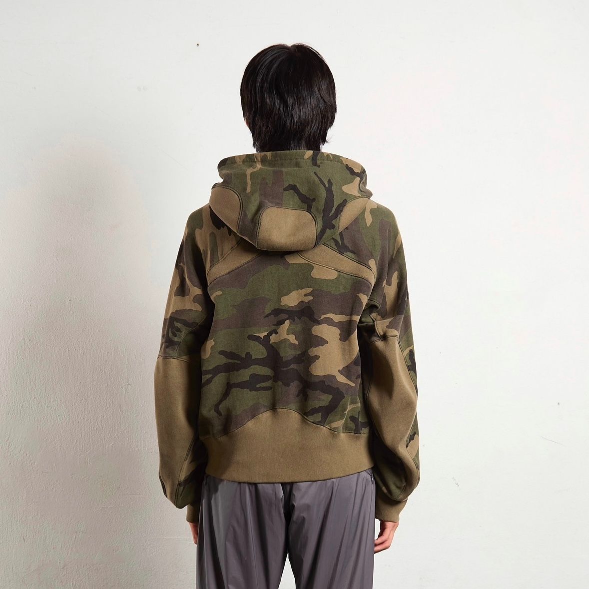 【残り一点】Panelled Pullover Hoodie