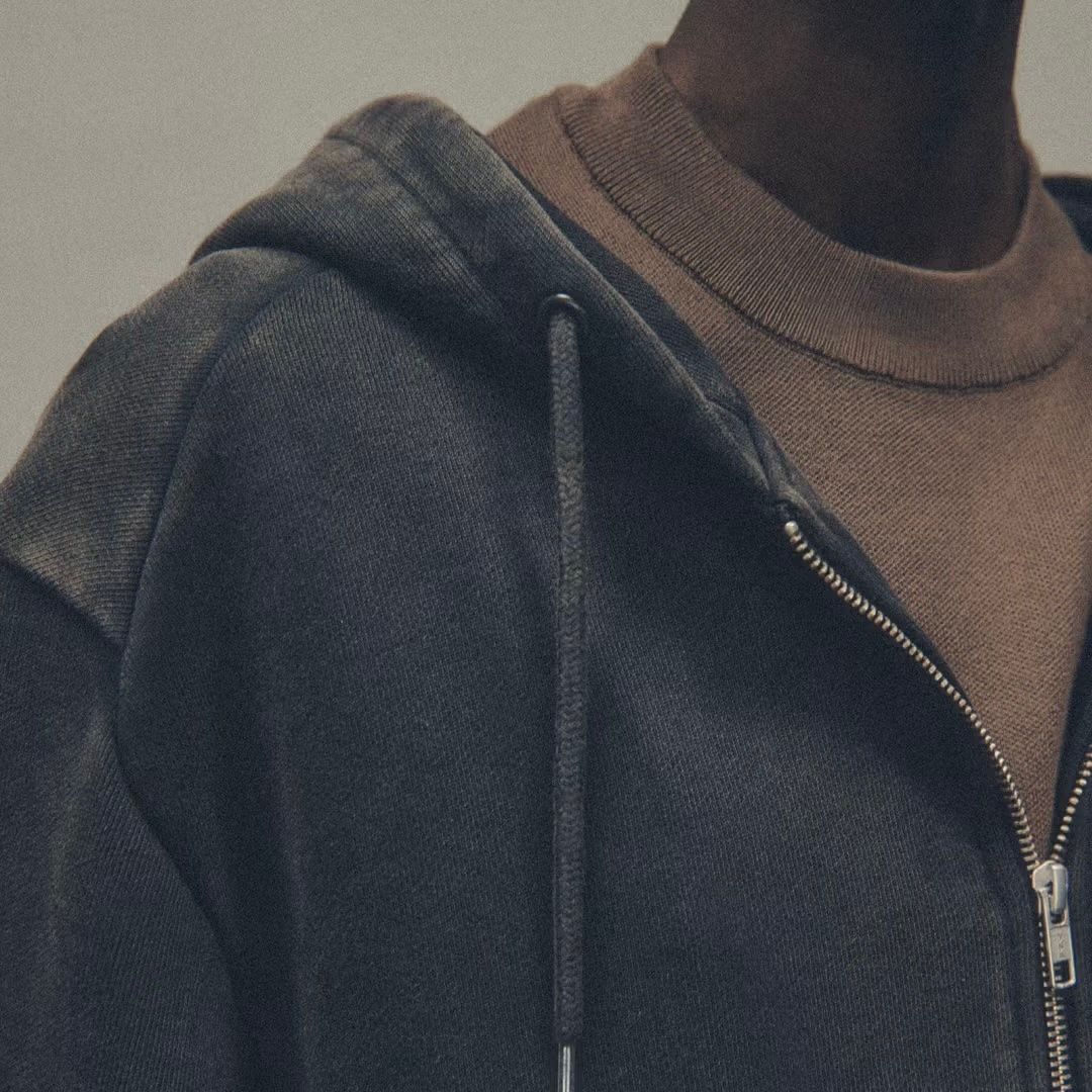【残り一点】Slim Zip UP