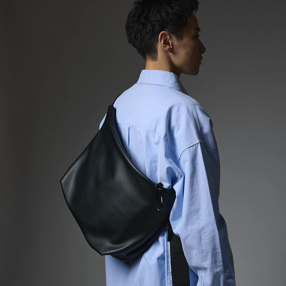 【残り一点】Leather Messenger Bag(M)