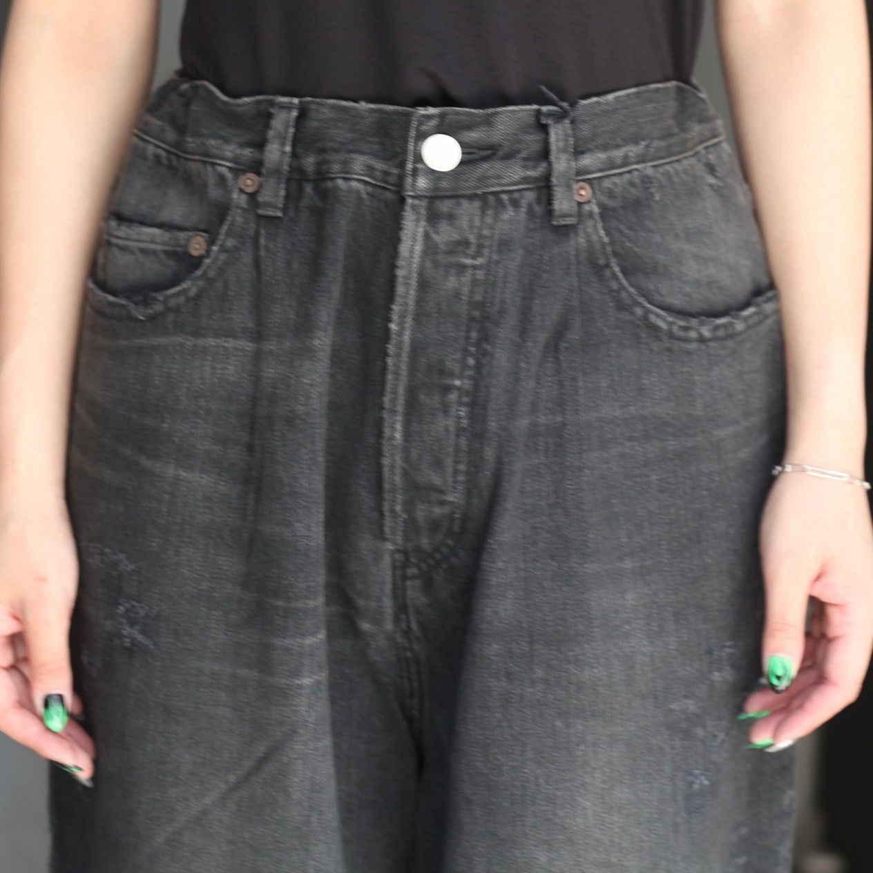 【残りわずか】Baggy Denim Jeans