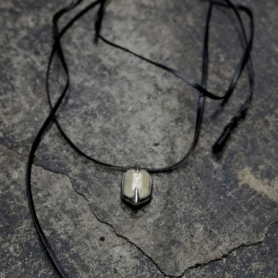 【お取り寄せ注文可能】Pig Stone Necklace