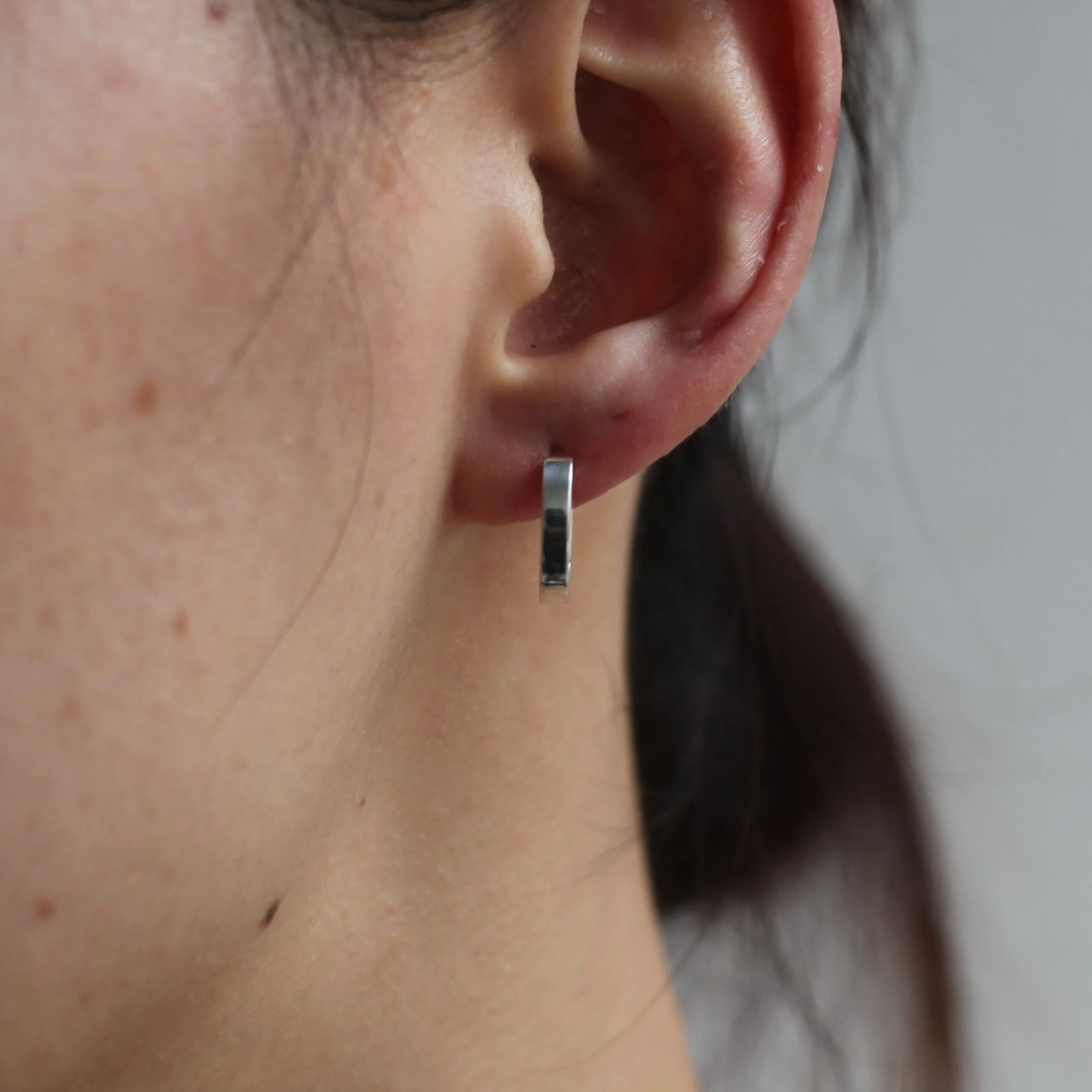 【残り一点】Flat Oval Hoop Earrings