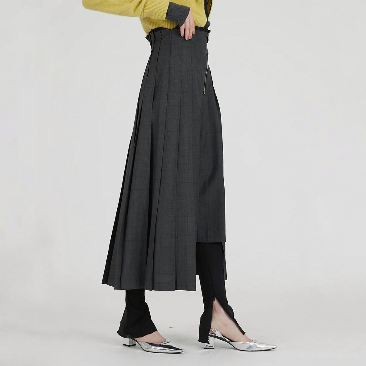 【残り一点】Irregular Pleated Skirt