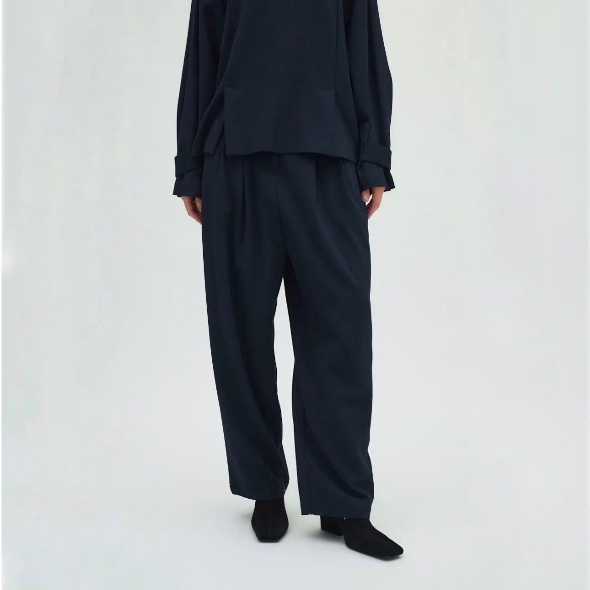 【残り一点】Dobby Stripe W Tuck PT