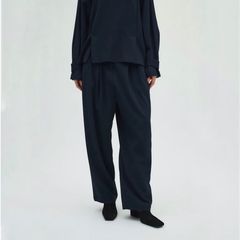 【残り一点】Dobby Stripe W Tuck PT