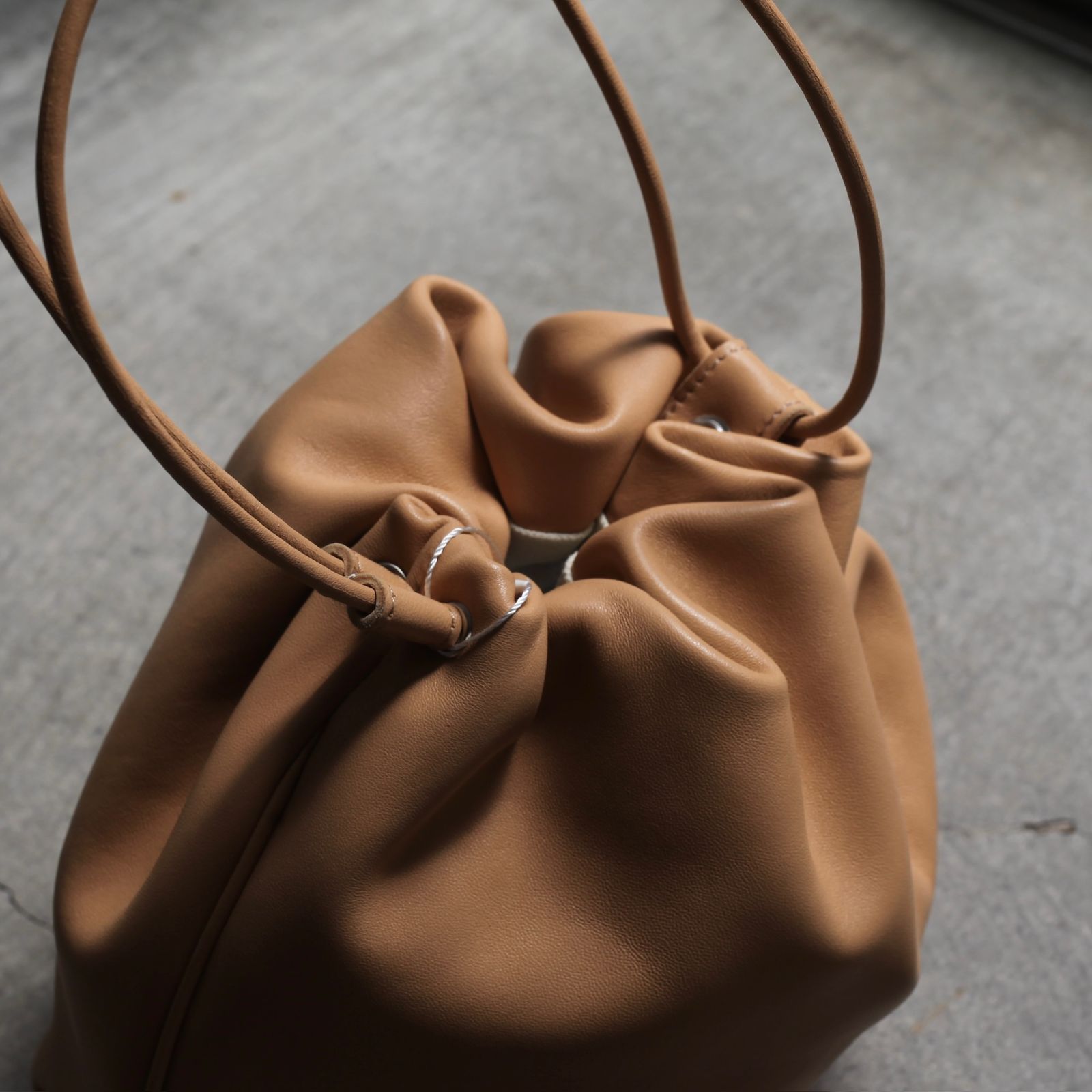 【残り一点】French Lamb Drawstring bag MR