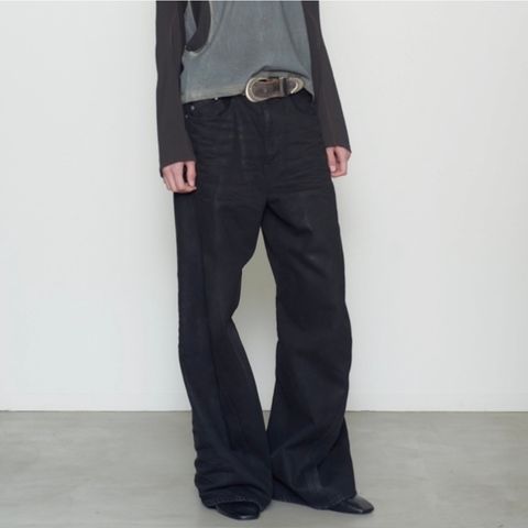 【残りわずか】3D Twisted Wide Leg Jeans