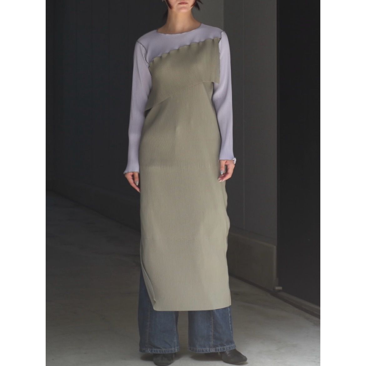 【残り一点】Spiral Wave Long Sleeve Dress
