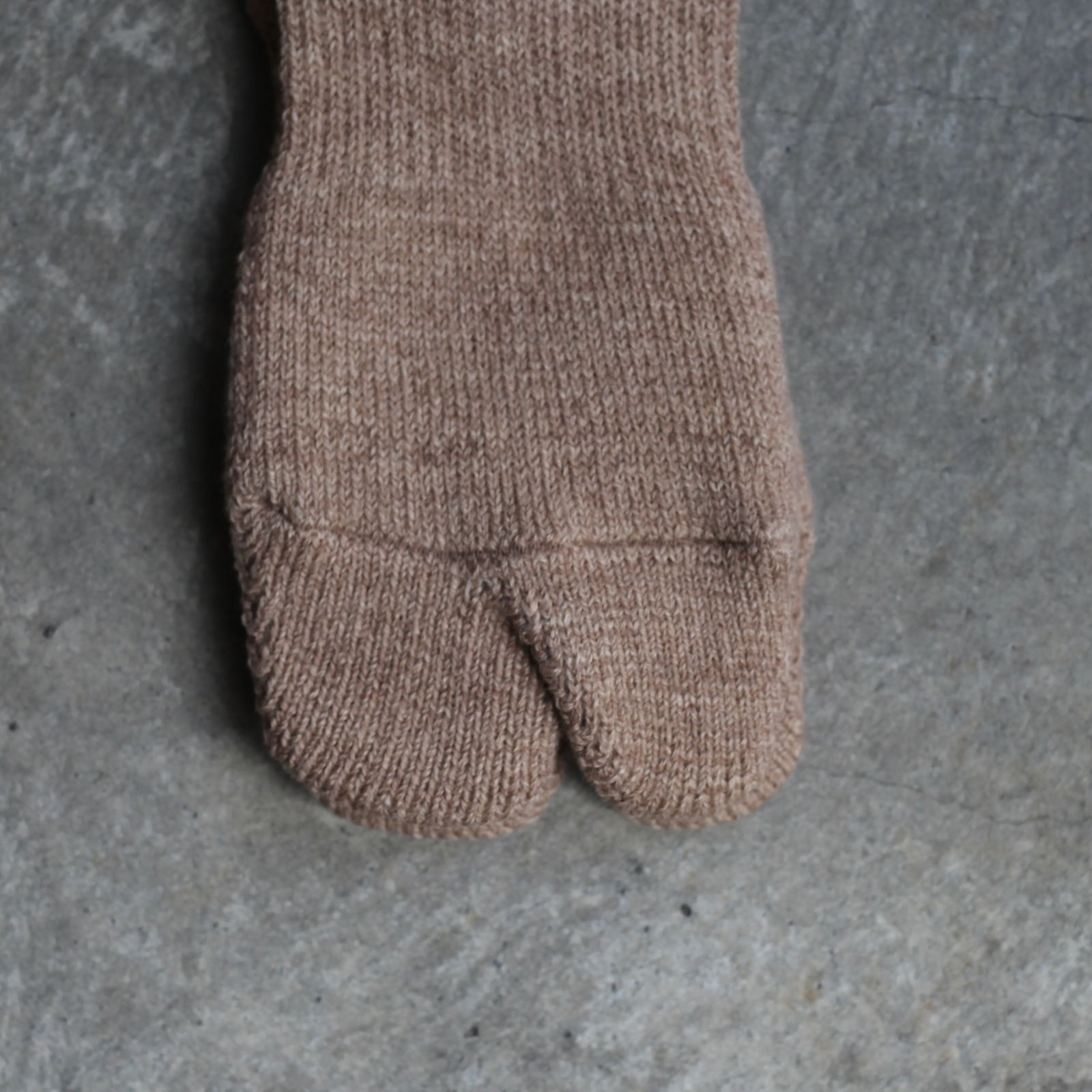 【残りわずか】Tabi Pile Socks Wool(HEATHER BEIGE)