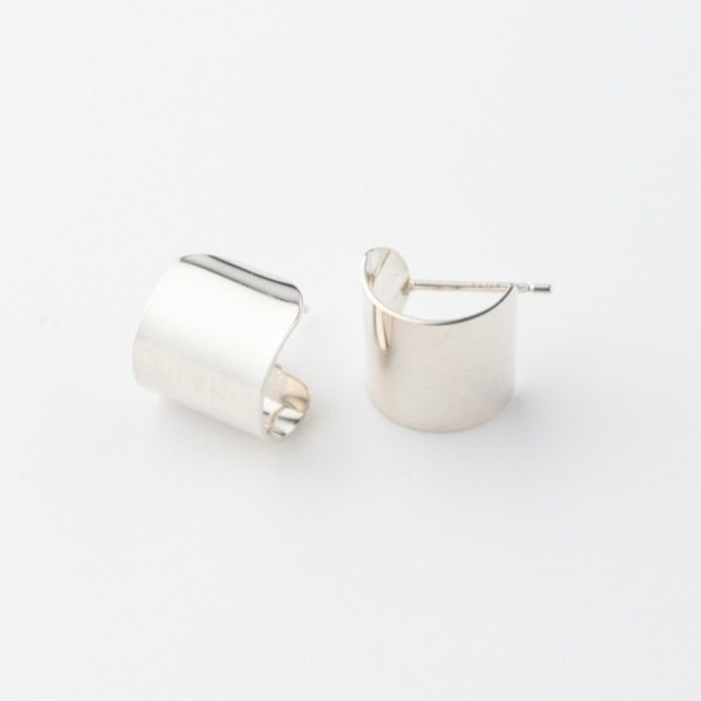 【残り一点】YU-KIN Plate Hoop Earrings(両耳用)