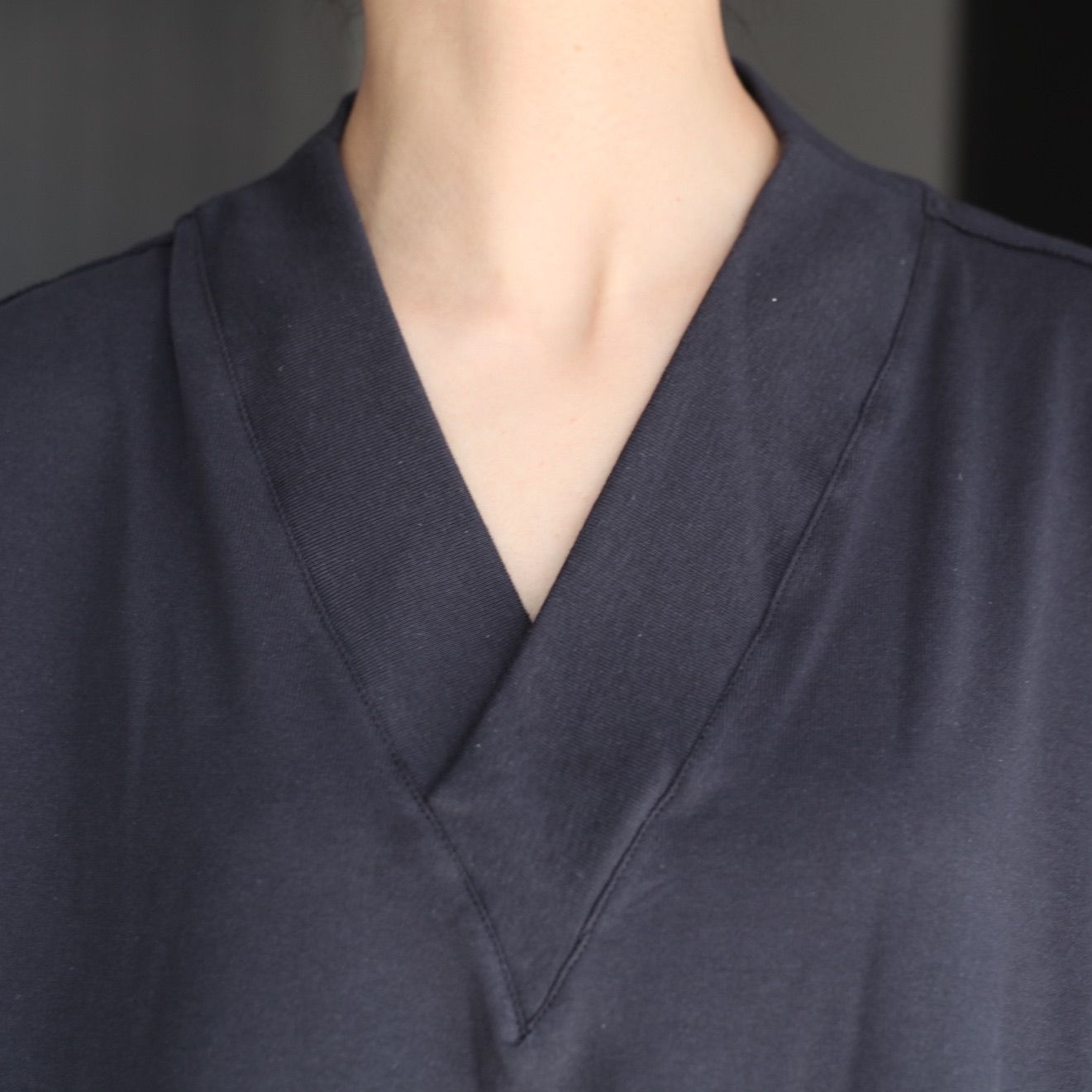 【残り一点】MBL VネックTee