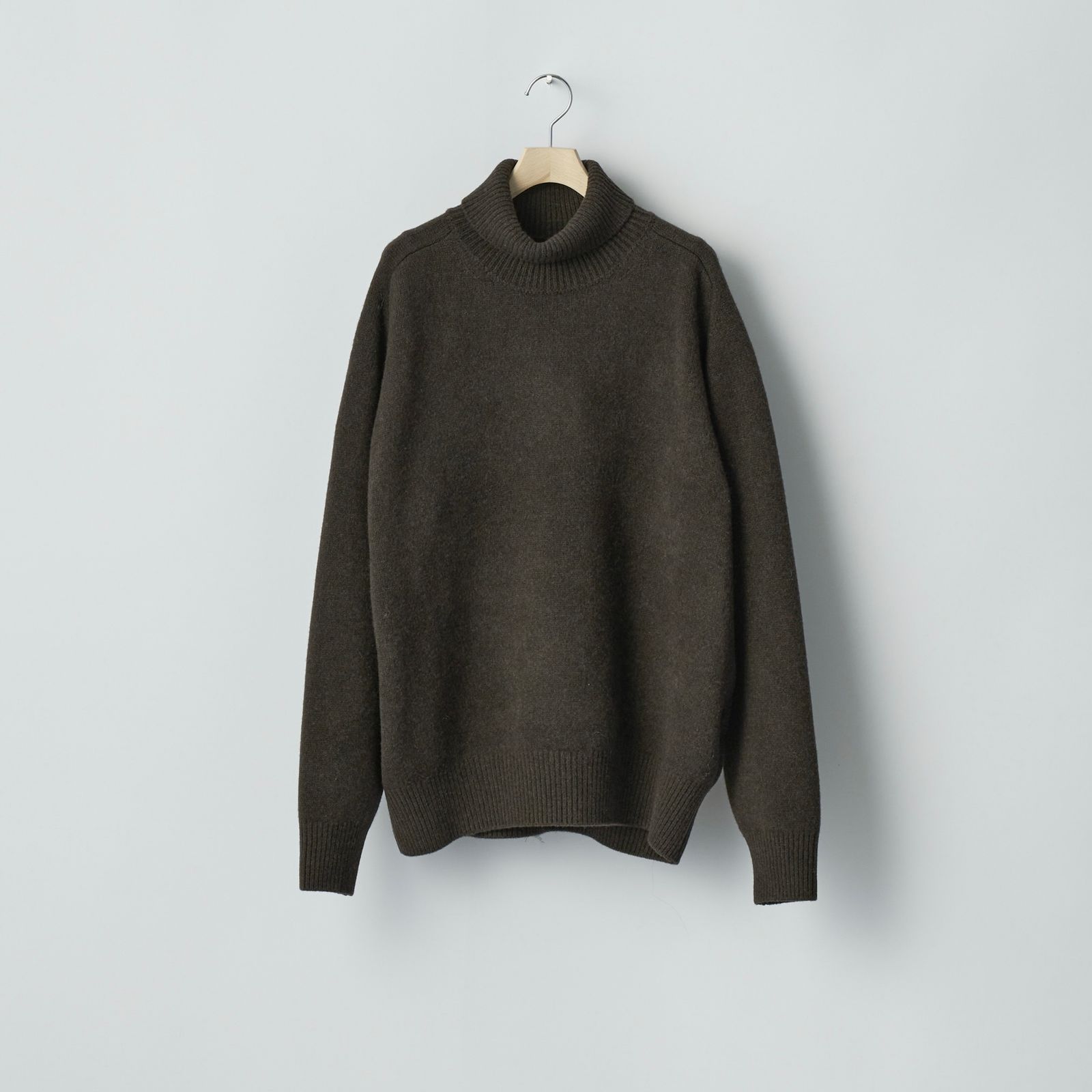 【残りわずか】Extra Fine Wool Warm Knit Turtle Neck LS
